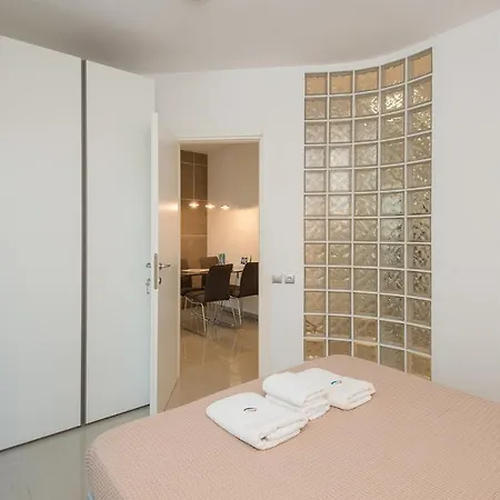 Ace Location | Luxury Building