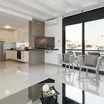 Ace Location | Luxury Building * Salonic