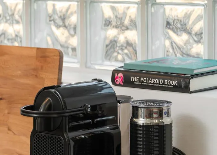 Ace Location | Luxury Building *