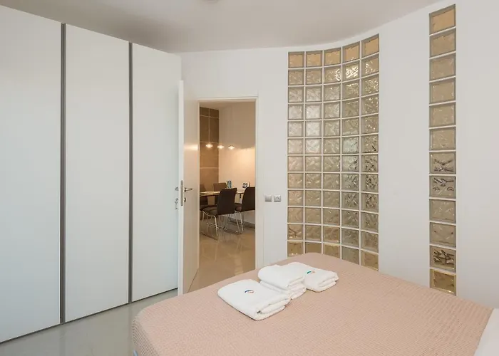Ace Location | Luxury Building