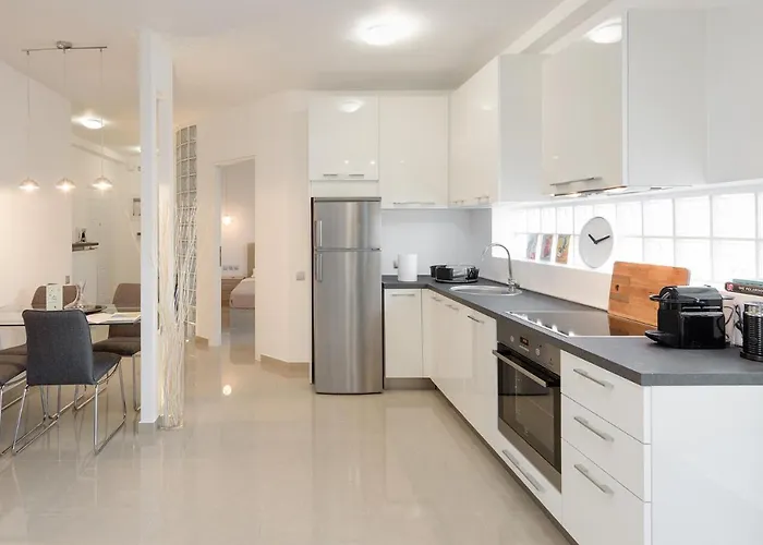 Ace Location | Luxury Building * Selanik